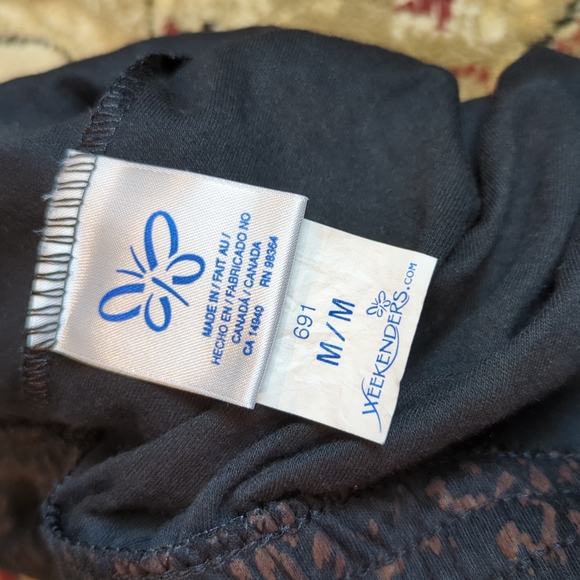 2/40 Vintage 2 piece skirt set w/ subtle leopard print - Picture 9 of 10